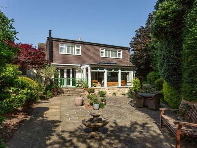 House for sale in Bramhope, West Yorkshire
