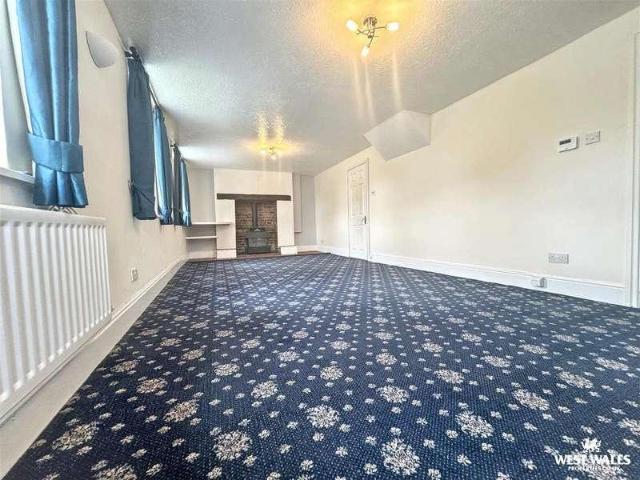 House for sale in Pentlepoir, Wales
