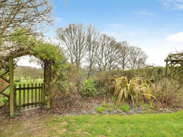 House for sale in Sponden, Sandown Park