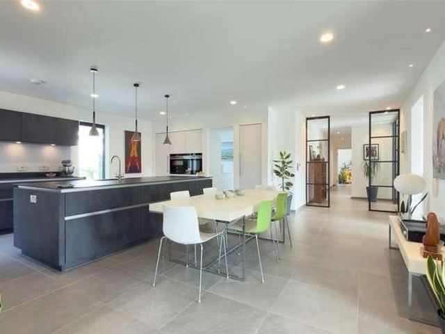 House for sale in Branksome Chine, Branksome Park