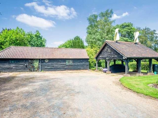 House for sale in Hillview, Surrey
