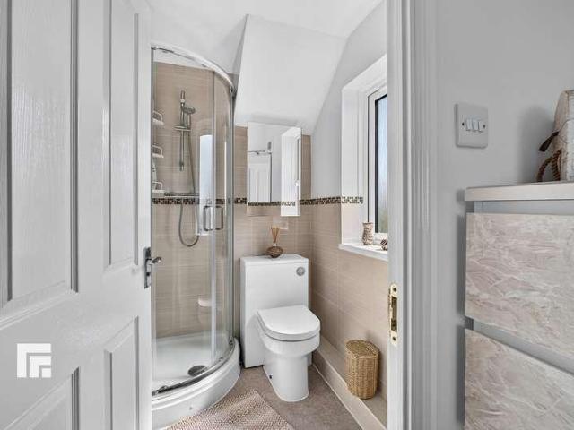House for sale in Gibbonsdown, Barry