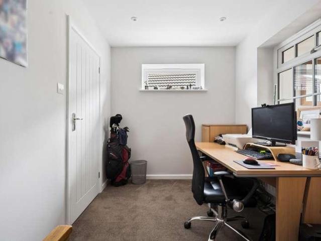 House for sale in Wexham and Ivers Community Board, Iver Heath
