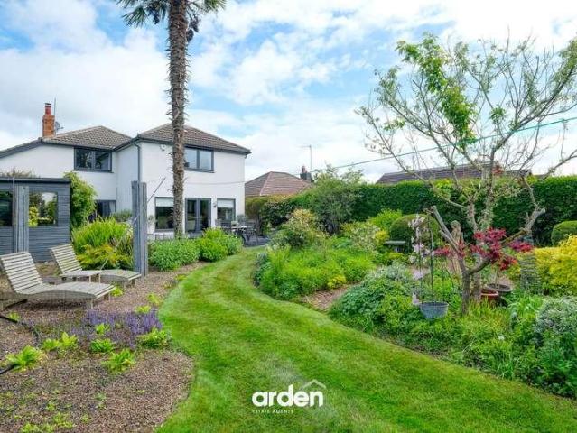House for sale in Aspley Heath, Alderminster