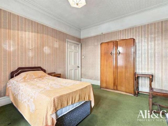 House for sale in Little Thurrock, Grays