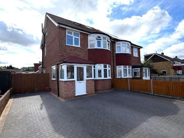 House for sale in London Borough of Hounslow, Greater London