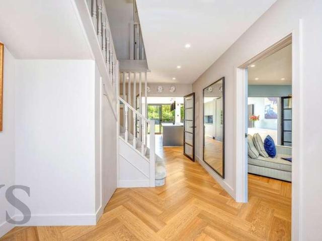 House for sale in Kingston, Clapham