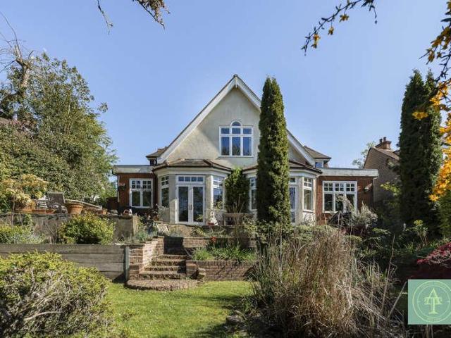 House for sale in Hadley Wood, Greater London