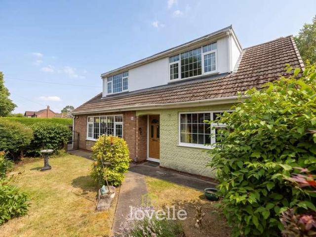 House for sale in Healing, North East Lincolnshire