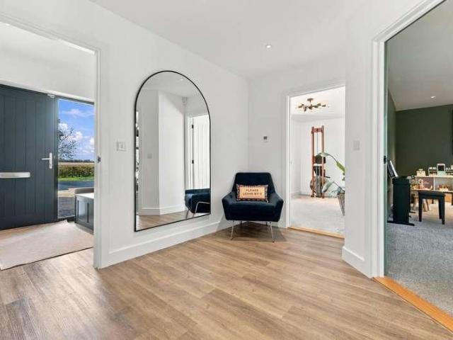 House for sale in Chipping Hill, Essex