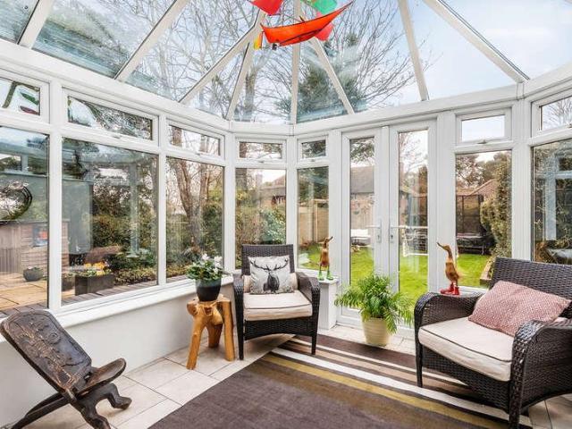 House for sale in Hillview, Surrey