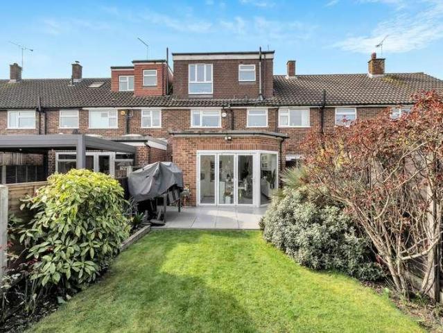 House for sale in Blackhills, Surrey