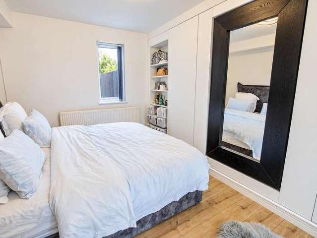 House for sale in Marsh Green, Budlake