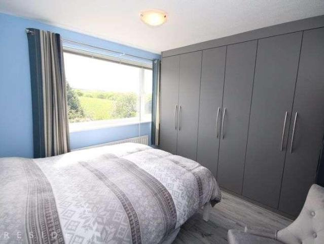 House for sale in Trub, Burnedge