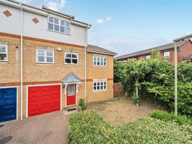 House for sale in Bellfields, Westborough