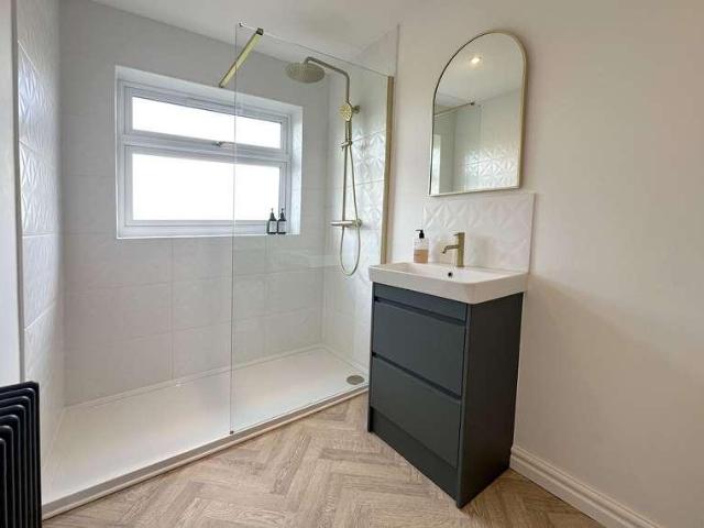 House for sale in Green Close, Warwickshire