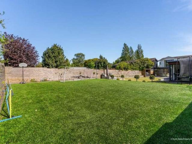 House for sale in Penarth, Wales
