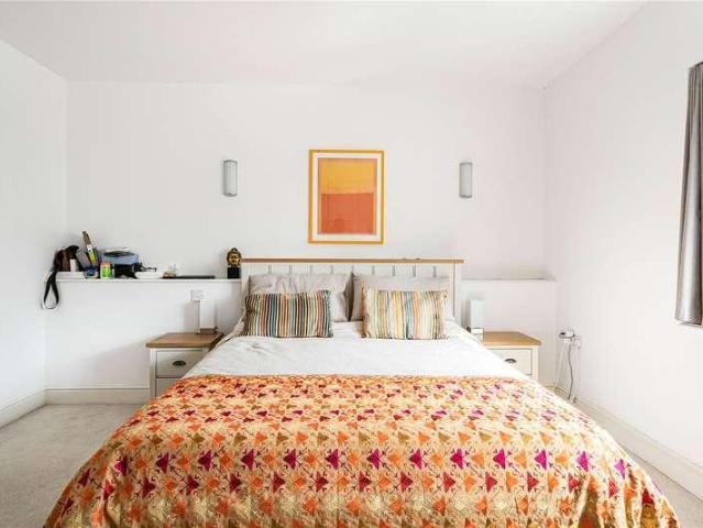 House for sale in London Borough of Lewisham, Greater London