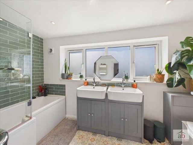 House for sale in Bixley, Eastbridge