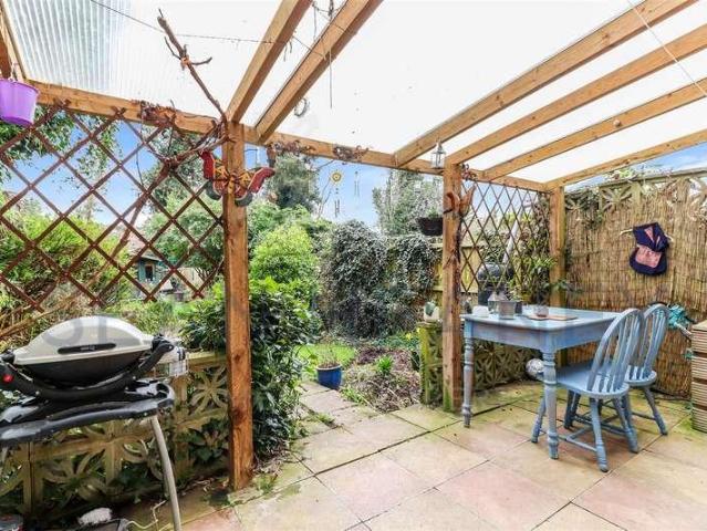 House for sale in Barnet, New Barnet
