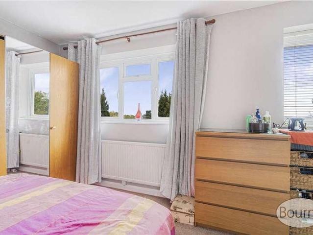 House for sale in Horsell, Woking