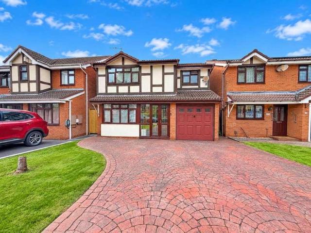 House for sale in Bromley, Dudley