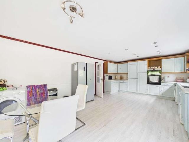 House for sale in King's Walden, Hertfordshire