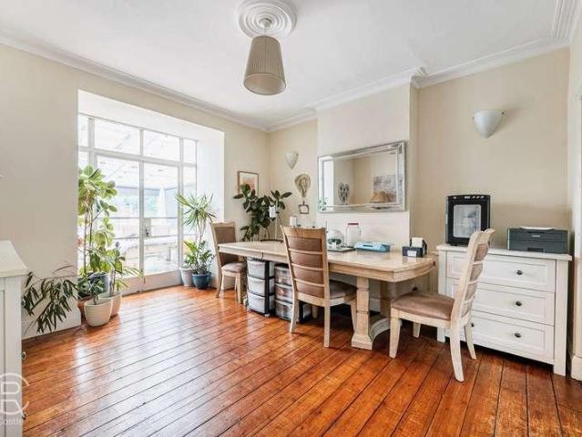 House for sale in London Borough of Ealing, Hanwell