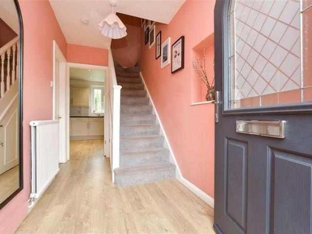 House for sale in Pachesham Park, Surrey