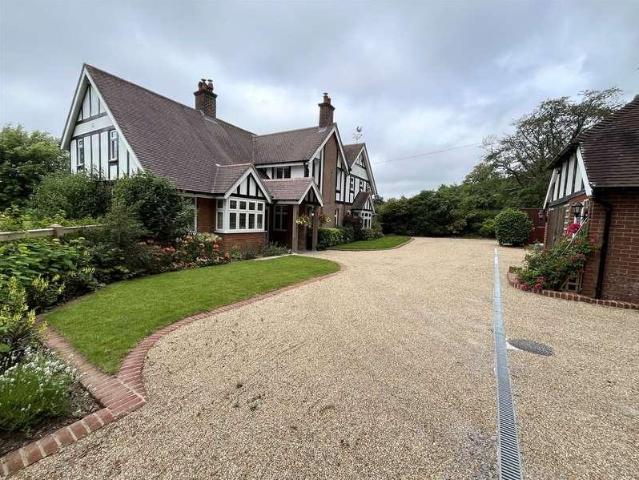 House for sale in Cross In Hand, East Sussex