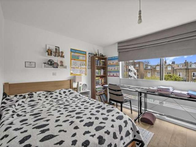 House for sale in West Hampstead, Greater London