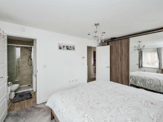 House for sale in Neath, Tonna