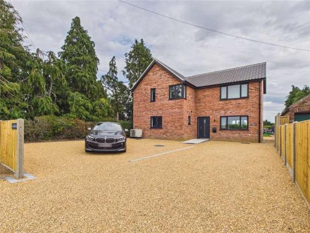 House for sale in Bergh Apton, Burgh St Peter