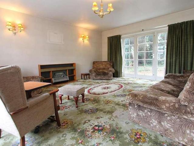 House for sale in Stourbridge, West Midlands