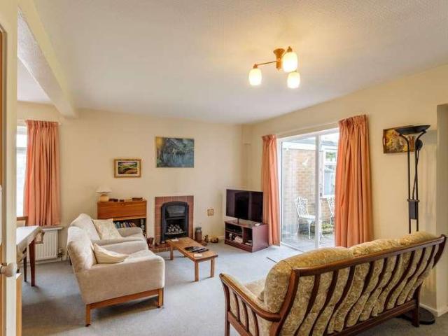 House for sale in Barton In Fabis, East Midlands