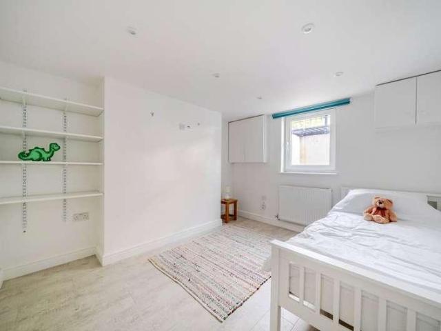 House for sale in Guildford Park, Westborough
