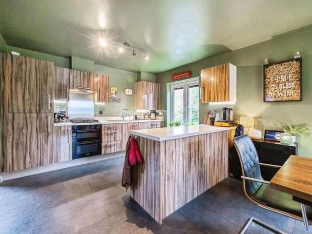 House for sale in Bridgefield, Ashford
