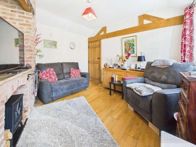 House for sale in Stanford On Avon, Leicestershire