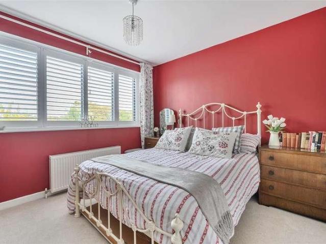 House for sale in Lee-on-the-Solent, Gosport