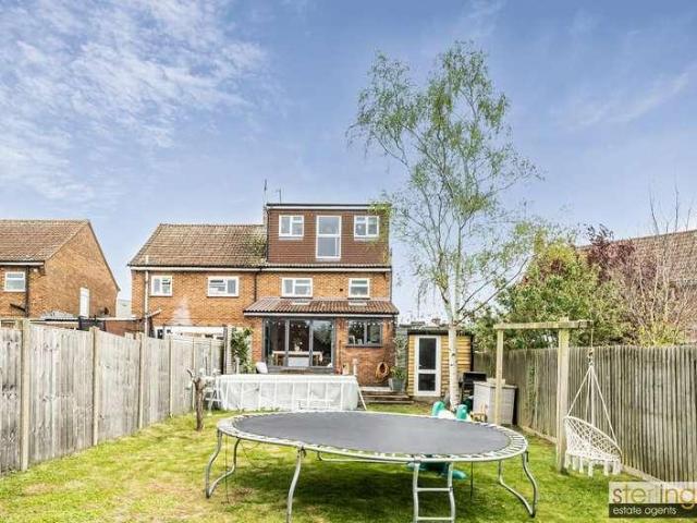 House for sale in Tring Wharf, Pouchen End