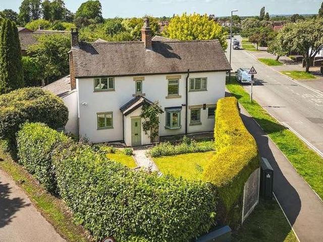 House for sale in Littleover, East Midlands