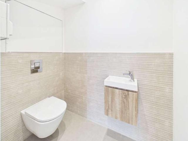 House for sale in Mile End, Hazel Grove
