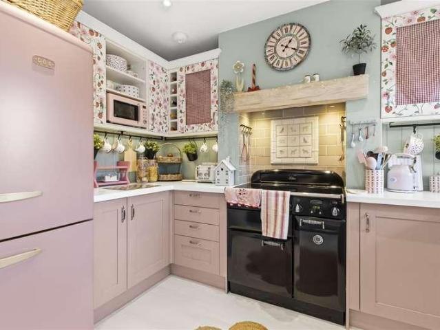 House for sale in Seaford, Iford