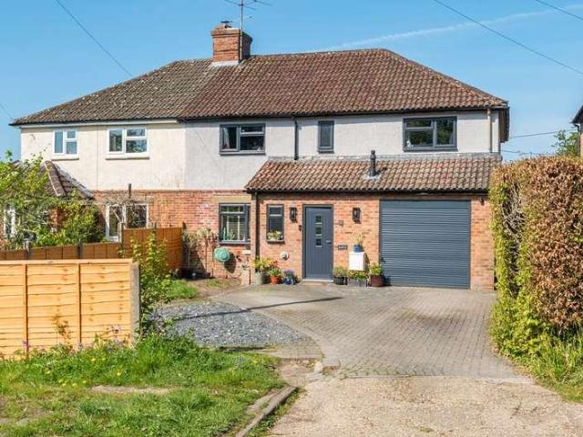 House for sale in Fole, Surrey