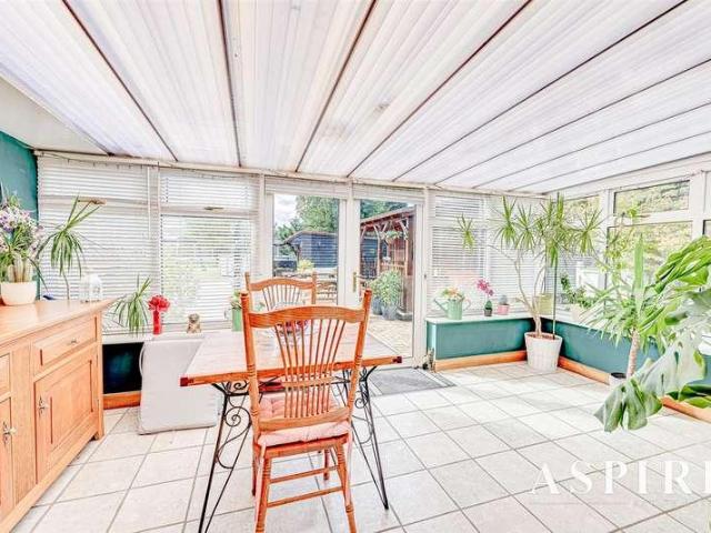 House for sale in Basildon, Bowers Gifford