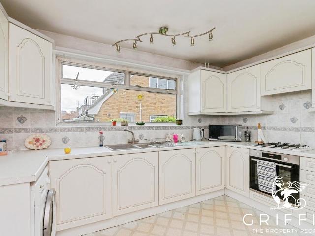 House for sale in Basildon, Vange
