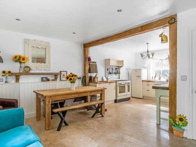House for sale in The Butts, Kent
