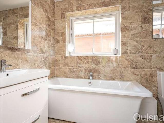 House for sale in Lydiate Ash, Bromsgrove