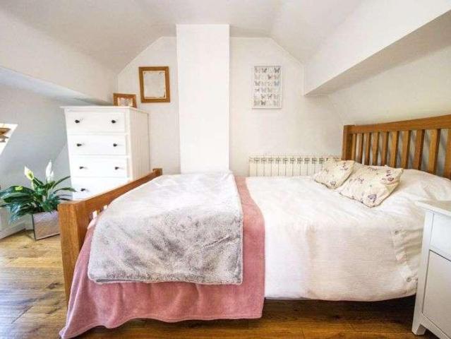 House for sale in Navestock Side, Essex