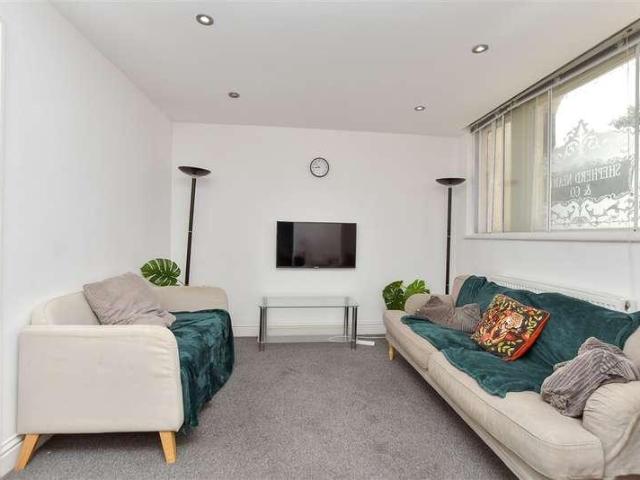 House for sale in Oad Street, Kent